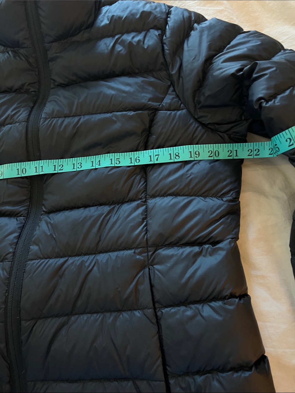 Eddie Bauer Women’s CirrusLite Black Quilted Puffer Jacket; Size Large - Picture 7 of 8